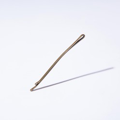 #017 DAMIAN MONZILLO FORTITUDE BOBBY PINS - BLONDE  45CT